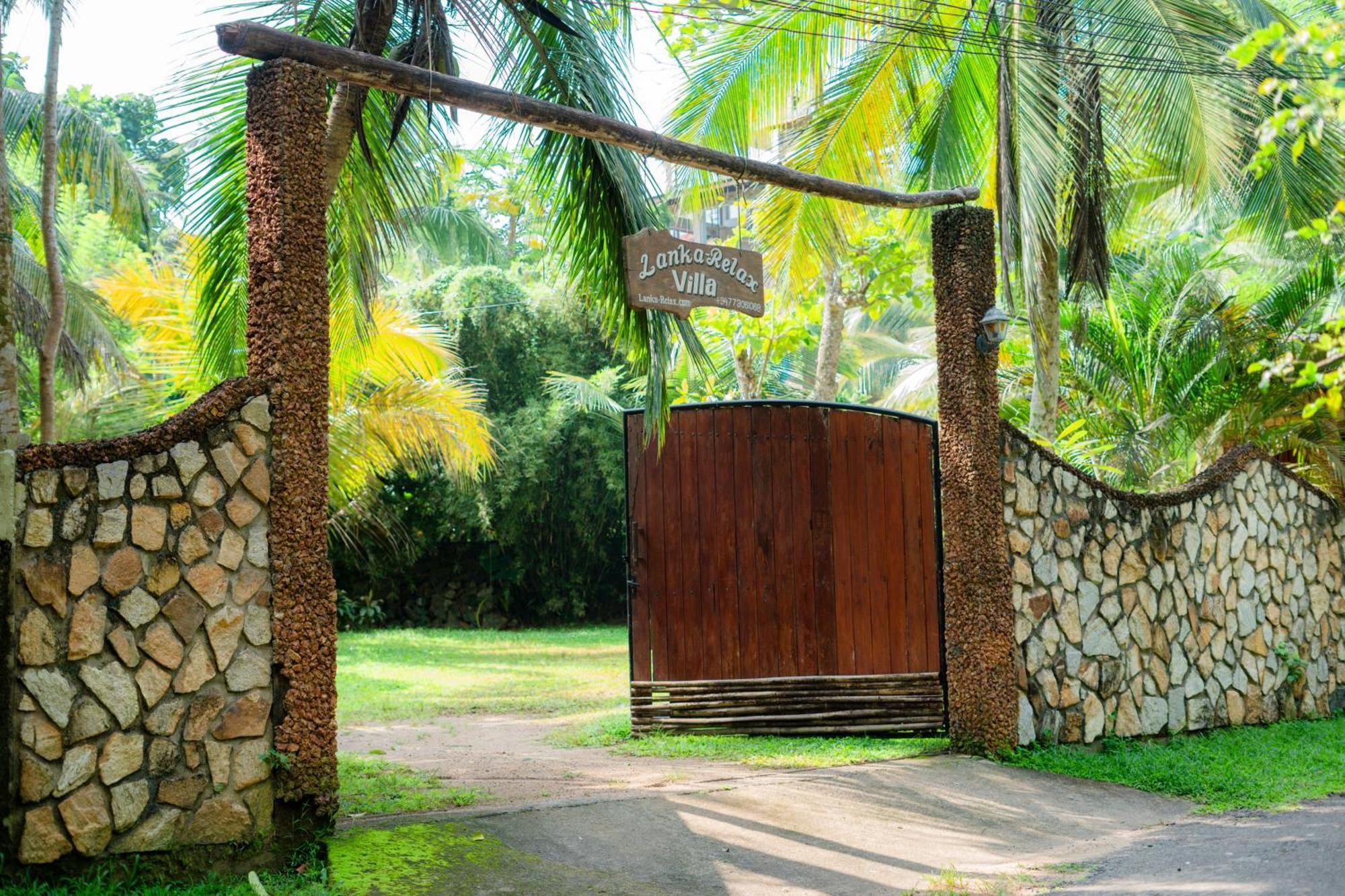 Villa Lanka Relax Hikkaduwa Bagian luar foto