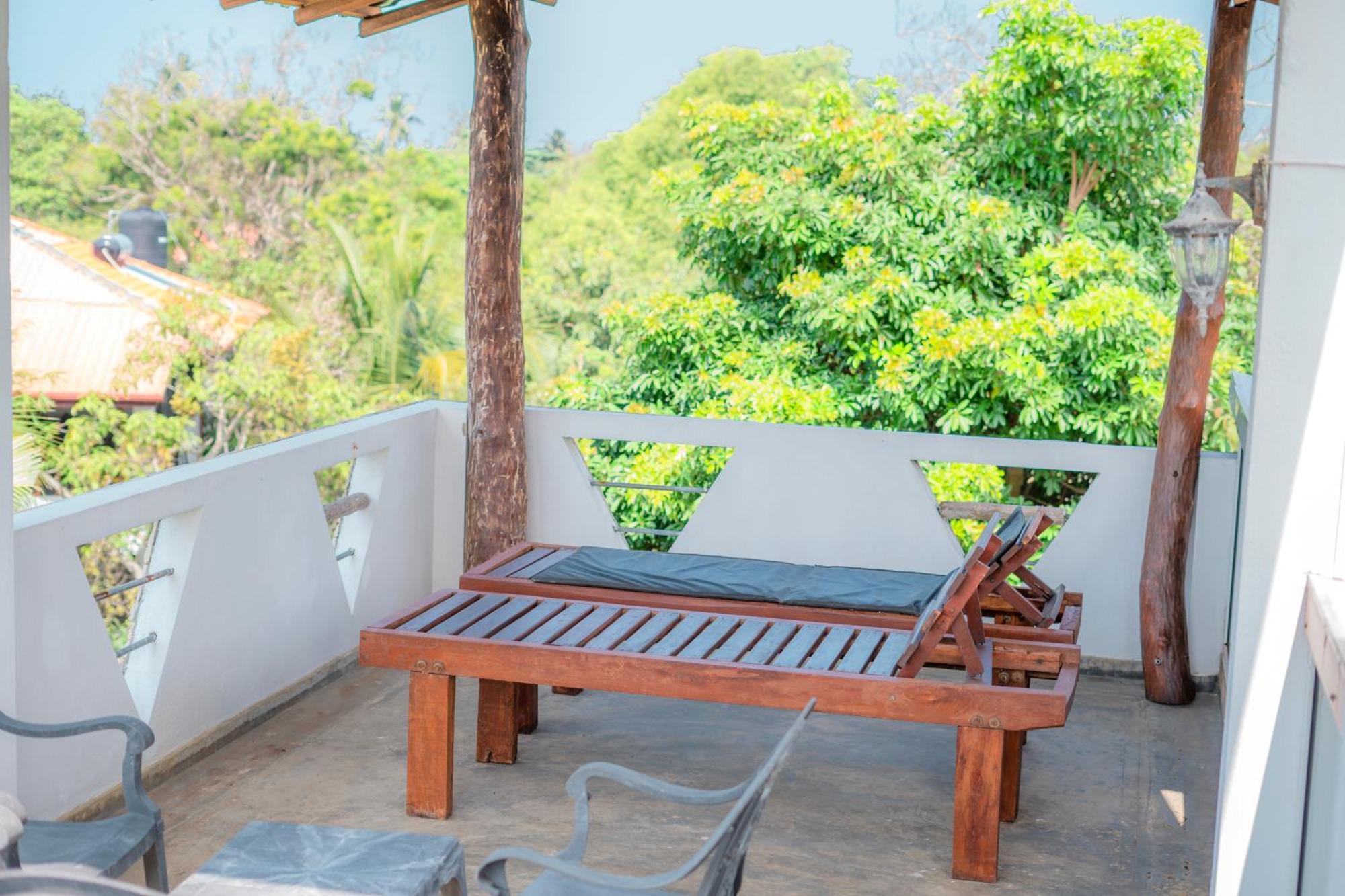Villa Lanka Relax Hikkaduwa Bagian luar foto